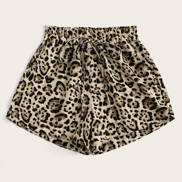 OLIVIA Animal Print Elastic Waist Shorts - Picture 2 of 3